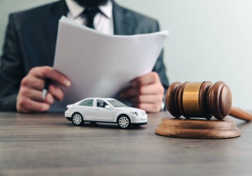 How much does attorney charge for car accident in florida?